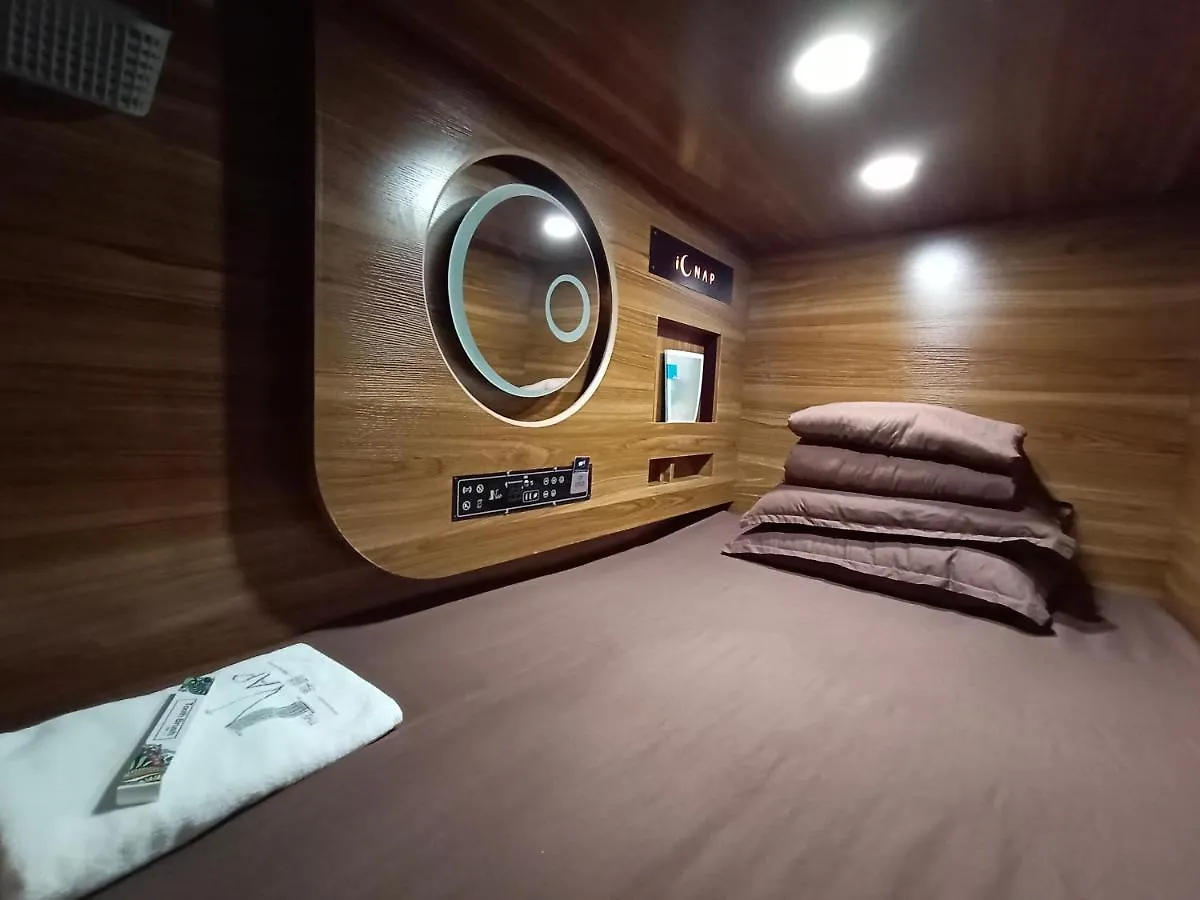 Nap Hella Inn Hong Kong Capsule hotel